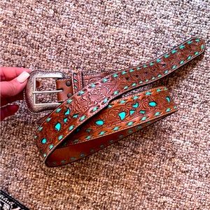 Cavenders Belt, size 44, tooled leather
